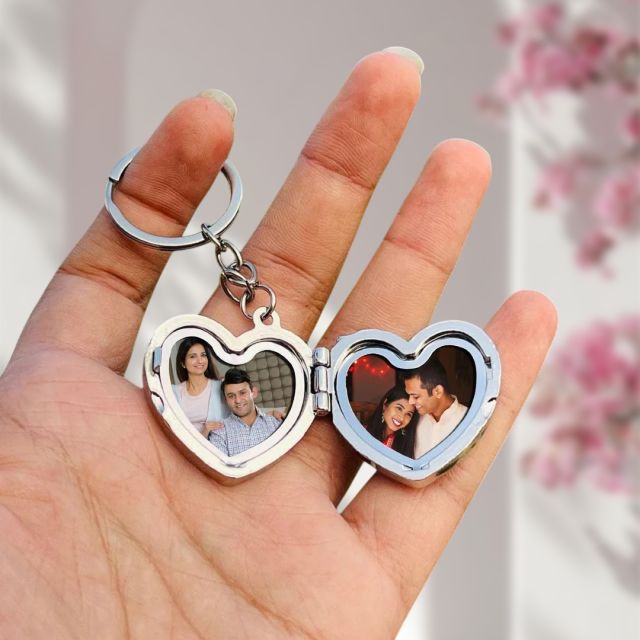 Metal Heart Keychain Elegant and Timeless Gift